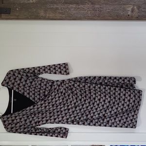 4/$25 White House Black Market Long Sleeved Midi Wrap Dress Size 2